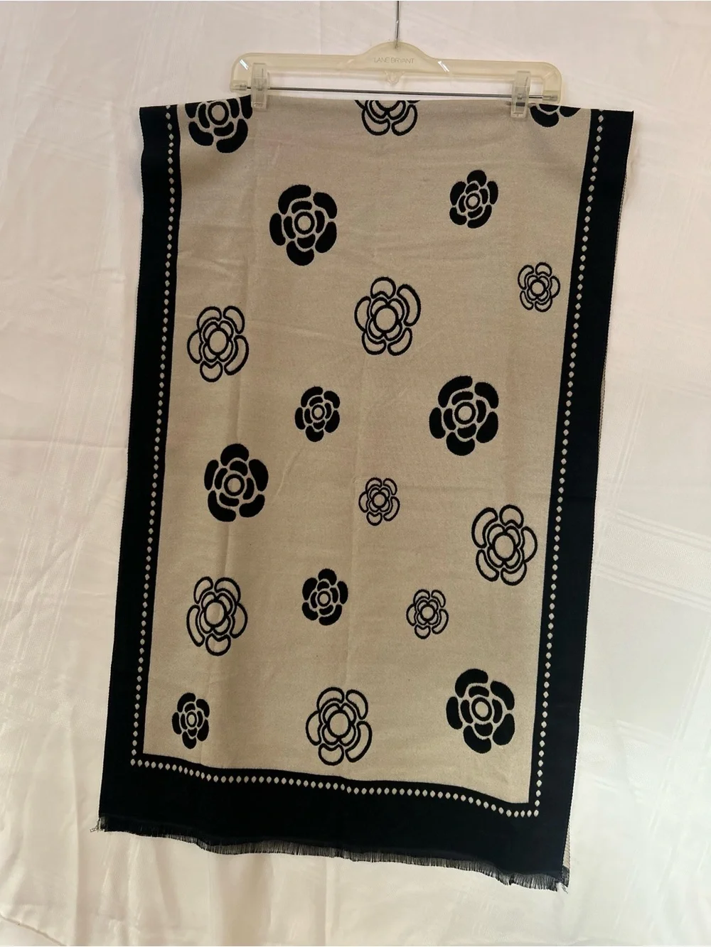 Chanel lookalike Camellia flower print jacquard reversible scarf. NWOT 24x74